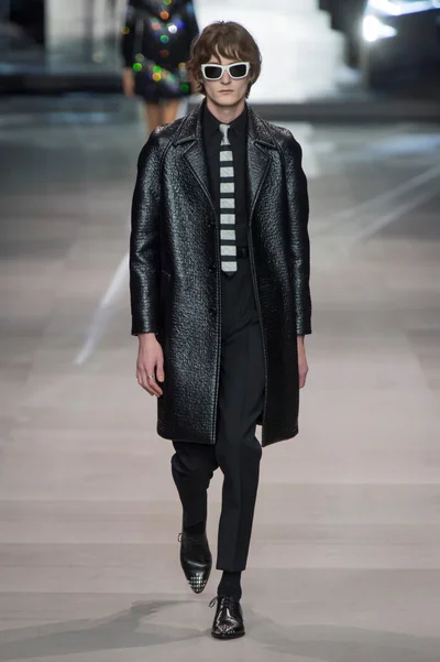 Look 26